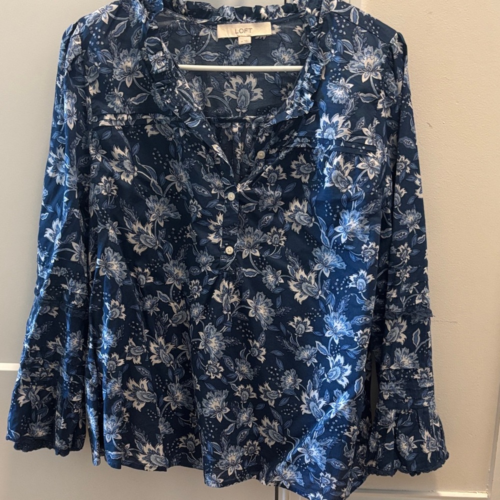 LOFT Navy and White Floral Ruffled Henley Blouse